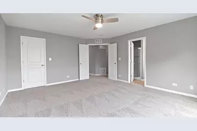 533 Metropolitan Street, Aurora, IL 60502 - Photo 14