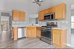 533 Metropolitan St, Aurora, IL 60502 - Photo 6