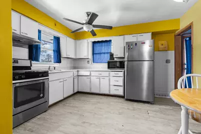 2404 Glenwood Avenue, Rockford, IL 61103 - Photo 6