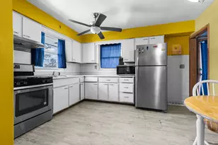 2404 Glenwood Ave, Rockford, IL 61103 - Photo 6