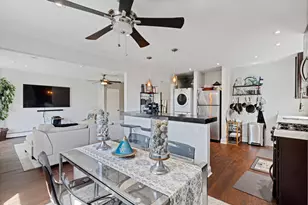 1640 W Sherwin Ave, Chicago, IL 60626 - Photo 6