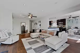 1640 W Sherwin Ave, Chicago, IL 60626 - Photo 10