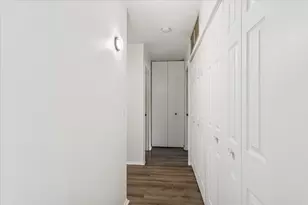 720 Wellington Ave, Elk Grove Village, IL 60007 - Photo 14