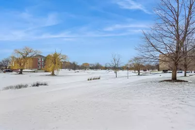 720 Wellington Avenue #113, Elk Grove Village, IL 60007 - Photo 20