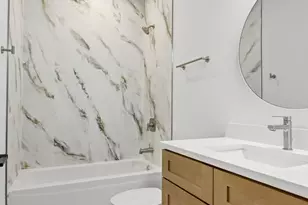 4739 S Indiana Ave, Chicago, IL 60615 - Photo 10