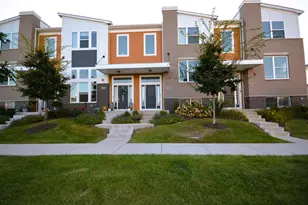 3S624 Everton Dr, Warrenville, IL 60555 - Photo 1