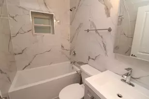 1411 W Taylor St, Chicago, IL 60607 - Photo 8