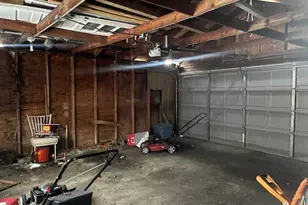 3531 W 73rd Pl, Chicago, IL 60629 - Photo 8