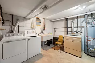 8427 W Windsor Ave, Chicago, IL 60656 - Photo 28