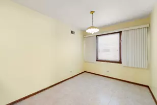 8427 W Windsor Ave, Chicago, IL 60656 - Photo 10