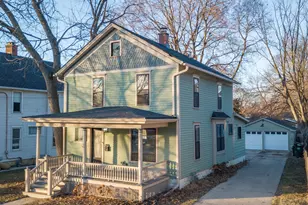 357 W Park Ave, Aurora, IL 60506 - Photo 2