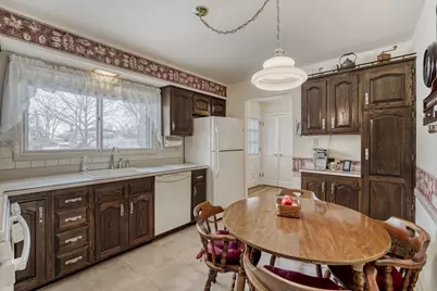 2406 N Lafayette Street, Arlington Heights, IL 60004 - Photo 4