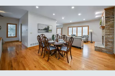 723 Manor Hill Place, Sugar Grove, IL 60554 - Photo 10