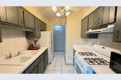 4420 W 111th Street #104, Oak Lawn, IL 60453 - Photo 4