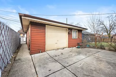 10704 S Albany Avenue, Chicago, IL 60655 - Photo 14