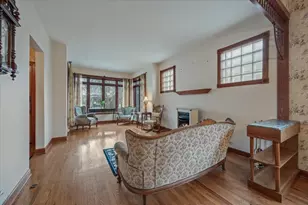 10704 S Albany Ave, Chicago, IL 60655 - Photo 4