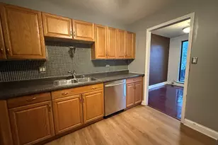 7 E Carriageway Dr, Hazel Crest, IL 60429 - Photo 8