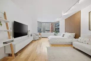 535 N Michigan Ave, Chicago, IL 60611 - Photo 2