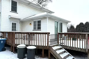 6S151 Old Eola Rd, Eola, IL 60519 - Photo 4