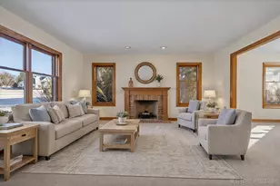 43W701 Willow Creek Dr, Elburn, IL 60119 - Photo 4