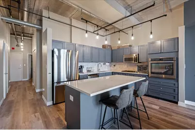 811 W 15th Place #708, Chicago, IL 60608 - Photo 6