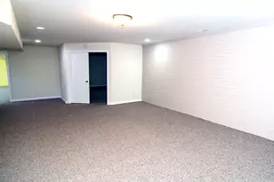 100 Walden Pond Blvd, Monticello, IL 61856 - Photo 48