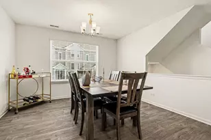 562 Spring Leaf Dr, Joliet, IL 60431 - Photo 10