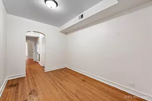 7833 S Kingston Ave, Chicago, IL 60649 - Photo 10