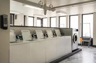 100 E Walton St, Chicago, IL 60611 - Photo 18