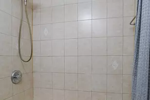 100 E Walton St, Chicago, IL 60611 - Photo 18