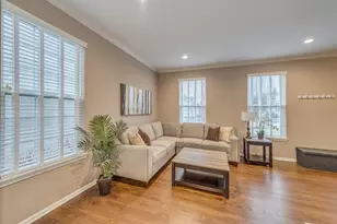 3622 Provence Dr, Saint Charles, IL 60175 - Photo 6