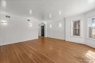 7839 S Kingston Ave, Chicago, IL 60649 - Photo 8