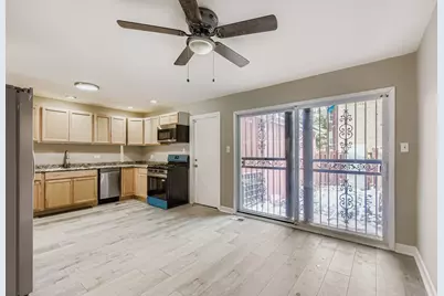 8001 S Essex Avenue, Chicago, IL 60617 - Photo 4