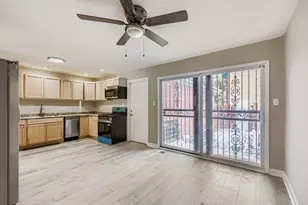 8001 S Essex Ave, Chicago, IL 60617 - Photo 4