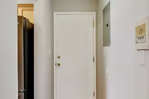 822 Seward St, Evanston, IL 60202 - Photo 2