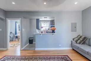 5717 N Kimball Ave, Chicago, IL 60659 - Photo 6