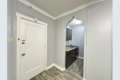 4735 N Beacon Street #205, Chicago, IL 60640 - Photo 2