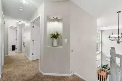 2220 N Hillcrest Court, Round Lake Beach, IL 60073 - Photo 22