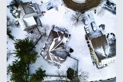 2220 N Hillcrest Court, Round Lake Beach, IL 60073 - Photo 10