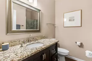 2220 N Hillcrest Ct, Round Lake Beach, IL 60073 - Photo 30