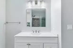 2220 N Hillcrest Ct, Round Lake Beach, IL 60073 - Photo 44