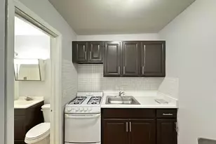 4616 N Beacon St, Chicago, IL 60640 - Photo 2