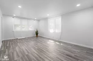 5636 S Carpenter St, Chicago, IL 60621 - Photo 4