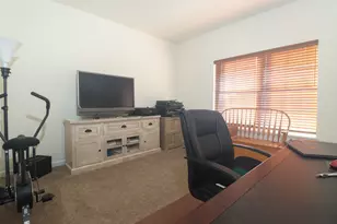 934 Lexington St, McHenry, IL 60050 - Photo 14