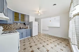 22701 Theodore Ave, Sauk Village, IL 60411 - Photo 8