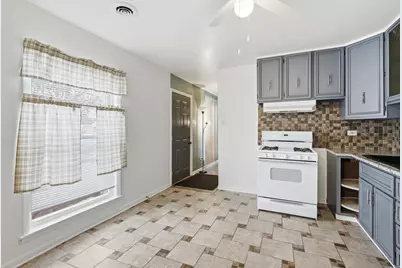 22701 Theodore Avenue, Sauk Village, IL 60411 - Photo 10