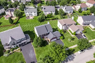 719 Eagle Brook Ln, Naperville, IL 60565 - Photo 42