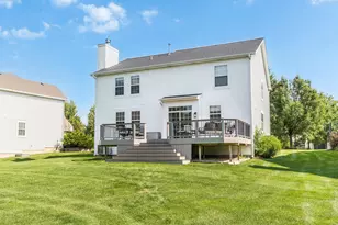 719 Eagle Brook Ln, Naperville, IL 60565 - Photo 40