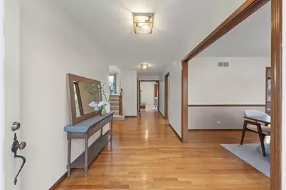 1125 Huntleigh Drive, Naperville, IL 60540 - Photo 2