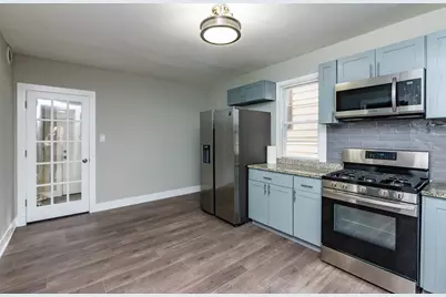 2923 N Avers Avenue #1, Chicago, IL 60618 - Photo 8
